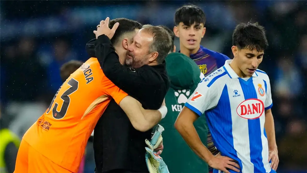 فليك: لم نستحق الثنائية أمام إسبانيول.. جارسيا لن يمحو الذكريات المؤلمة